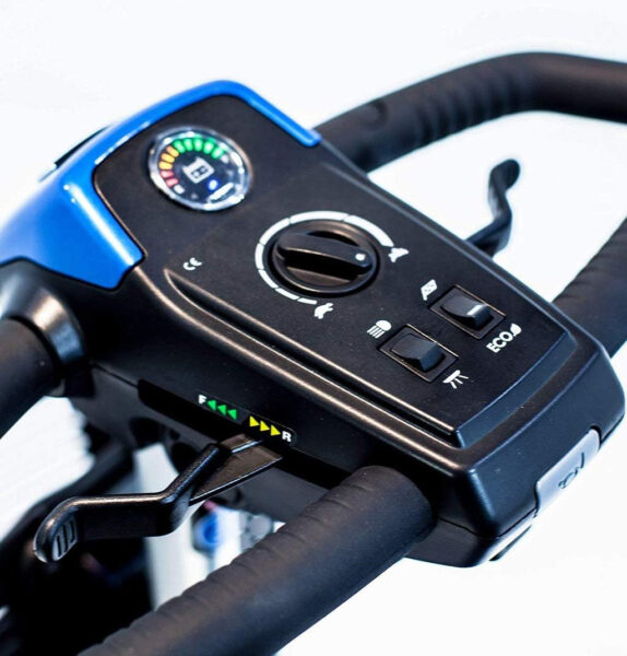 Pride Revo 2.0 4-Wheel Mobility Scooter with Ext Warranty (Blue)